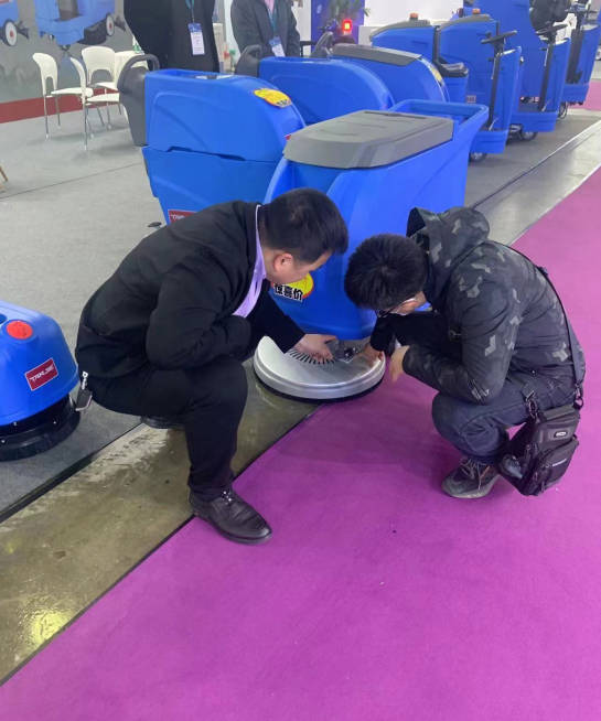 泰州小型电动洗地机是否适合用于环卫保洁