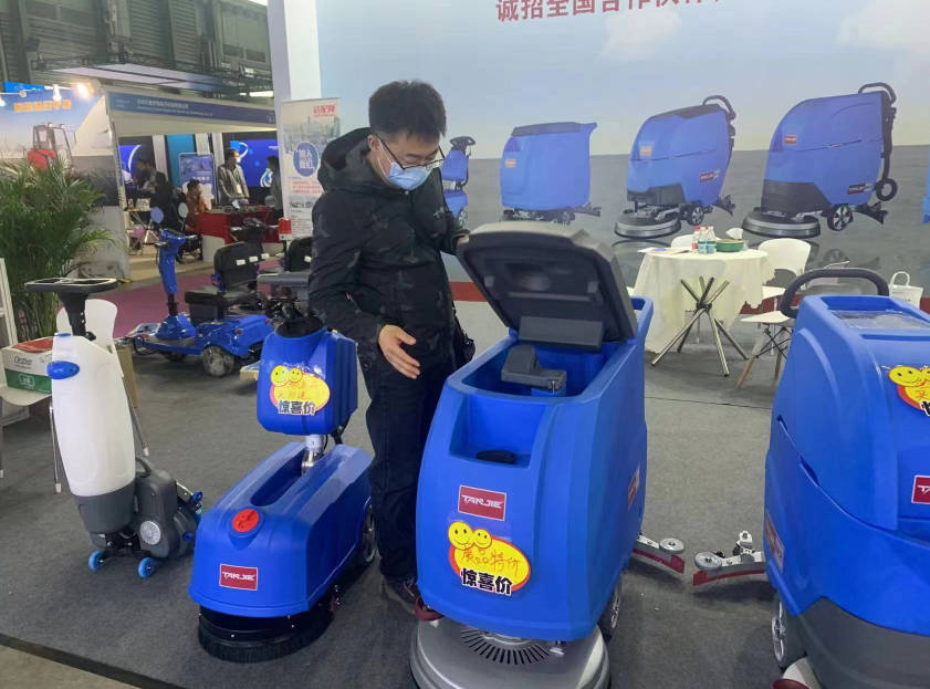 泰州坦洁洗地机公司致力于电动洗地机的生产、销售和服务百家